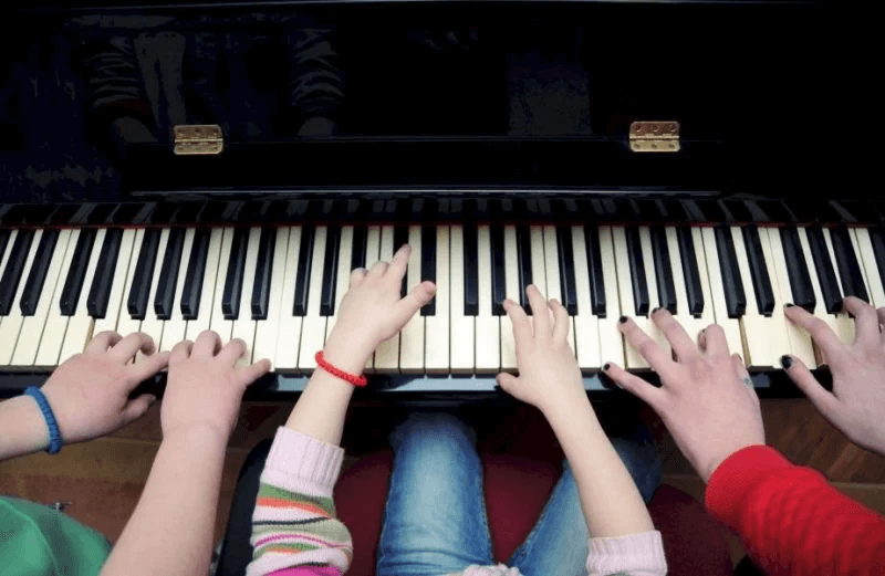 Shared Piano Lessons